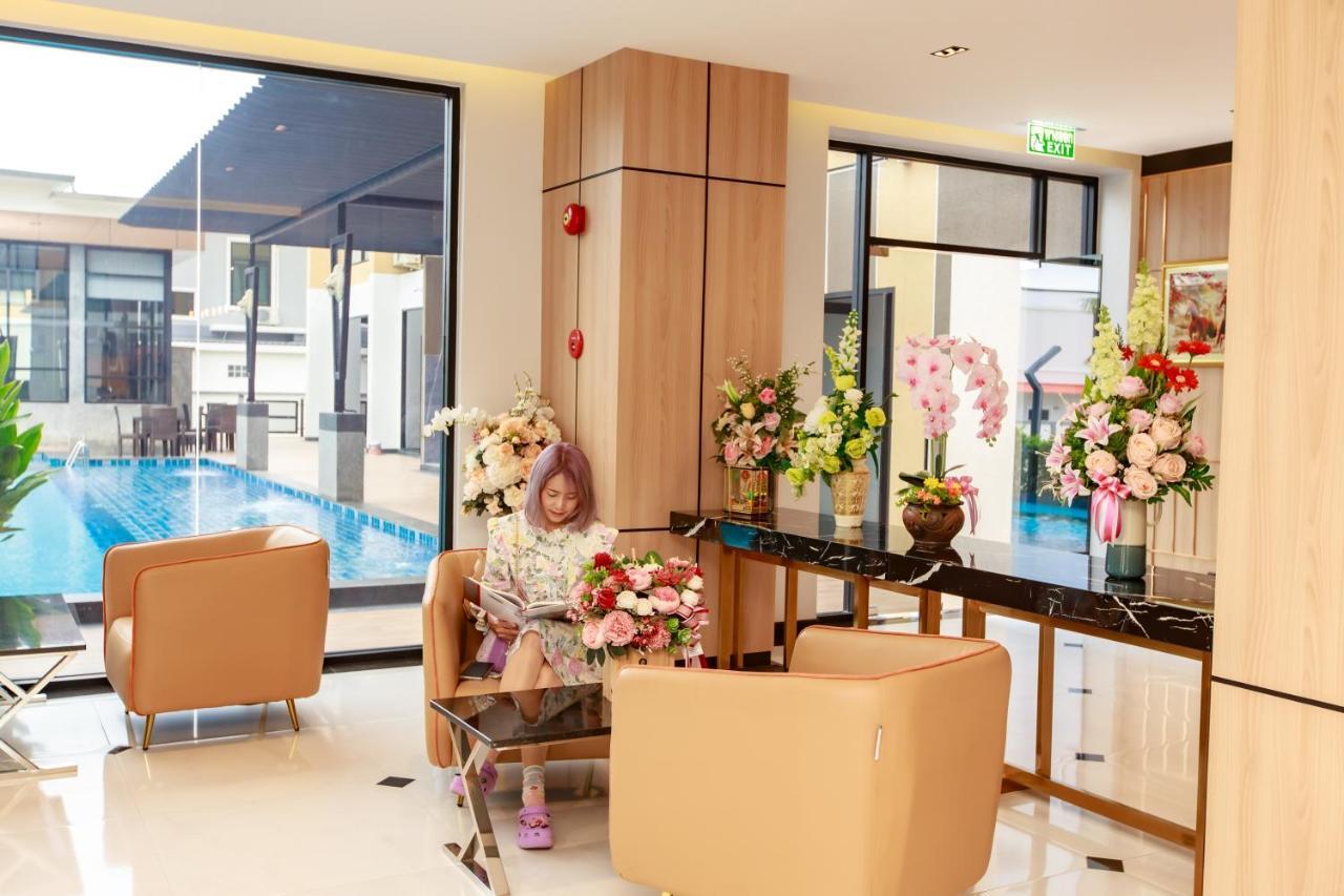 Siri Hotel Lumphun Ban Pa Daet Exteriér fotografie